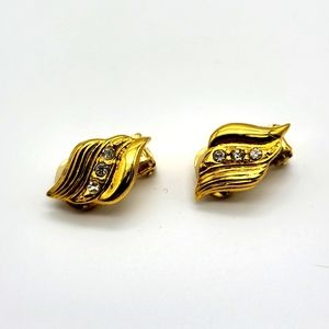 Vintage clip on earrings